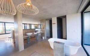 Christian Guest Lodge bathroom