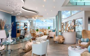 Views Boutique lounge