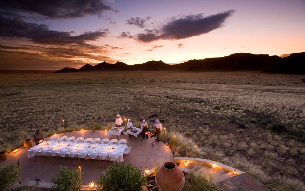 sossusvlei-desert-lodge-dining