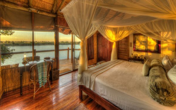 xugana-island-lodge-guest-room-interior2