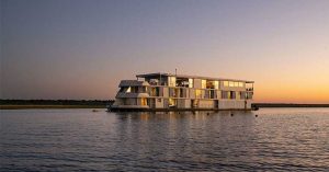 boat-exterior-dawn