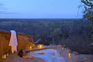 elsas-kopje-guest-room-honeymoon-bathtub