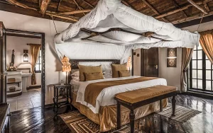 palms-villa-bedroom