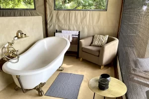 chiawa-camp-bath, Zambia