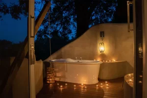 Mpala Jena Camp bath, Zimbabwe