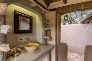 Amakhala-Safari-Lodge-Bathroom-Eastern-Cape