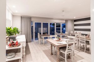 Whale-Coast-Ocean-Villa-dinning-hermanus